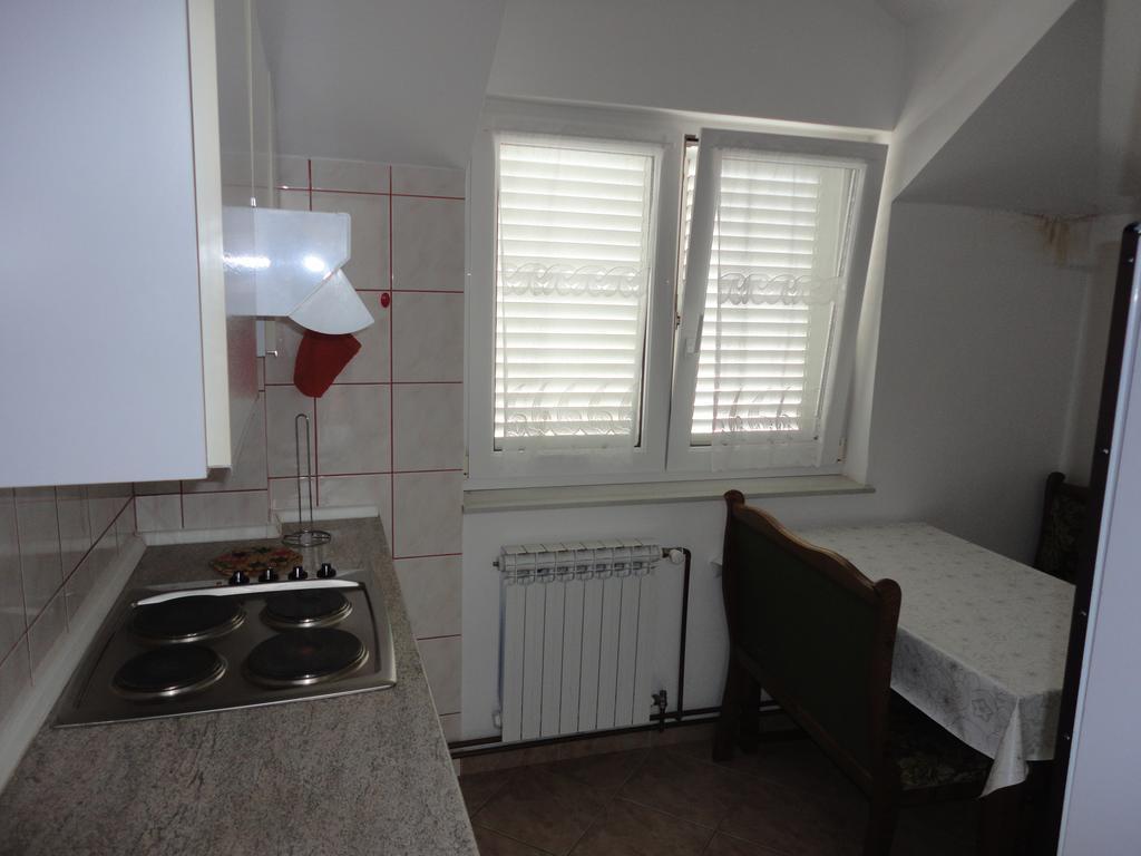 Apartments Ljubica Біоград-на-Мору Номер фото